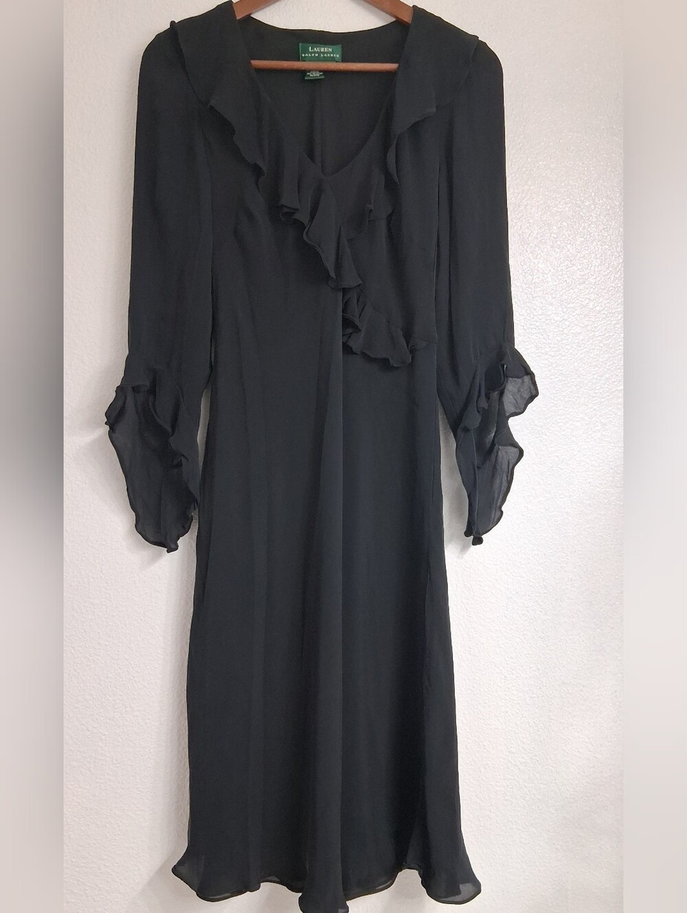 Lauren Ralph Lauren Black Silk Long-Sleeve Ruffle Midi Dress. Size 8